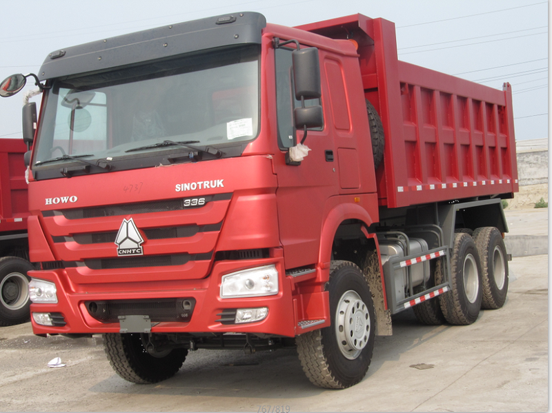 شاحنات قلابة ثقيلة Sinotruck HOWO8X4 20 Ton 30t للبيع في زيمبابوي