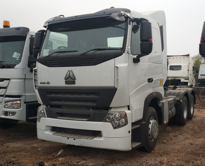 HOWO Euro 4 6x4 Truck Head Price شاحنات الجرار المستعملة